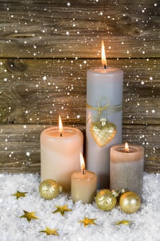 Festive christmas decoration in gold and white