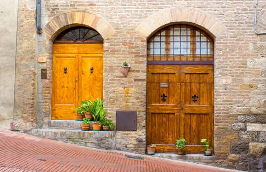 lovely tuscan doors, San Gimignano, Italy