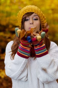 Blowing leaves