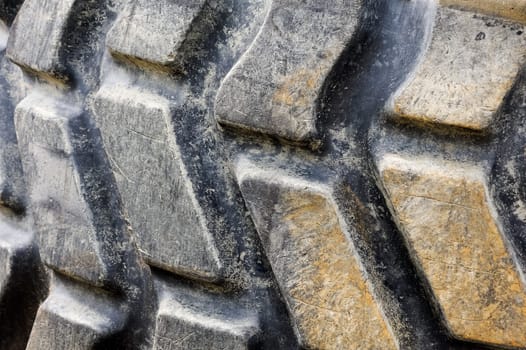 Profile of a large tire