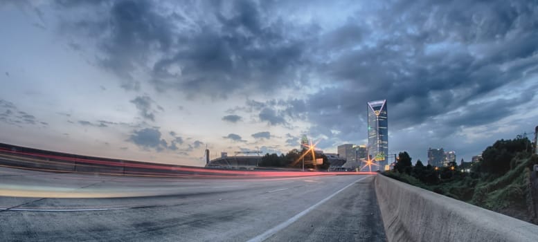 skyline of charlotte nrth carolina during morning commute