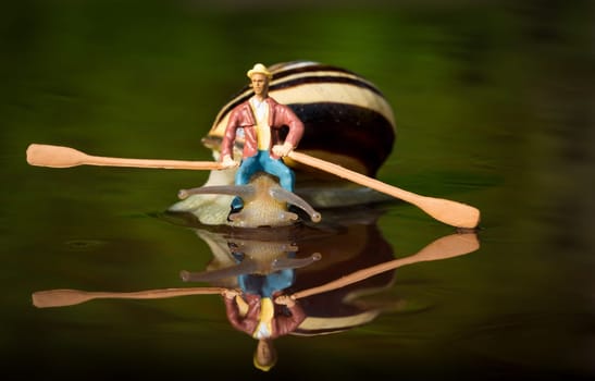 Snail Ship 4