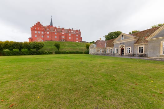 Castle and outbuilding in Tranekér