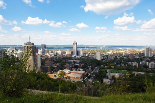 View from the Hamilton mountain of the lower city and the harbour.in the summertime..