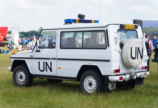 white United Nations car at the dutch air force open days in Gilze-Rijen