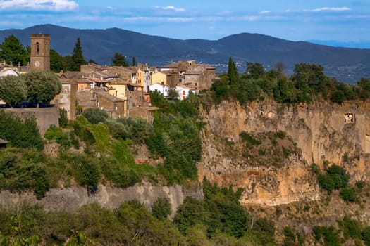Bagnoregio the other side