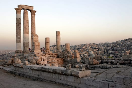 The Ruins of the citadel Jabel al Qalah in the City Amman in Jordan in the middle east.