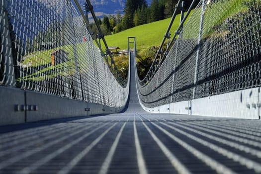 Haengebruecke Holzgau Austria