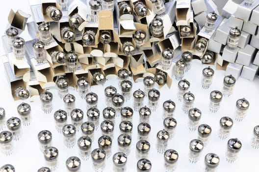 Electronic vacuum tubes of packing with new originals now obsolete.