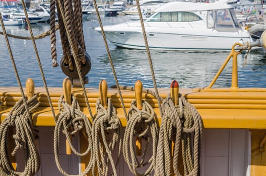 Blocks and tackles of a sailing vessel
