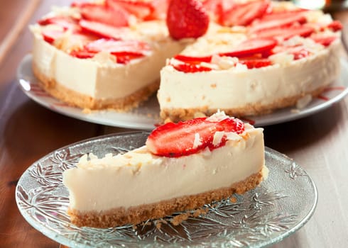 Cheesecake with strawberries