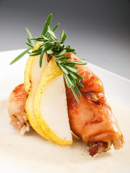 Stuffed chicken rolls with nuts and pears