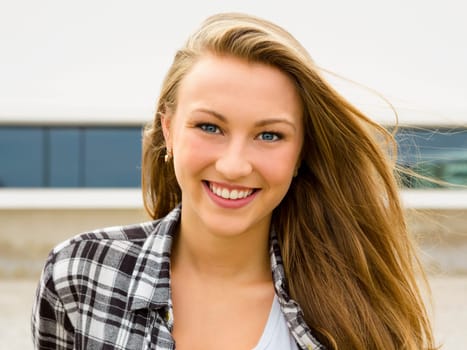 A beautiful and young girl smiling