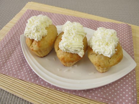 Cupcakes with coconut cream