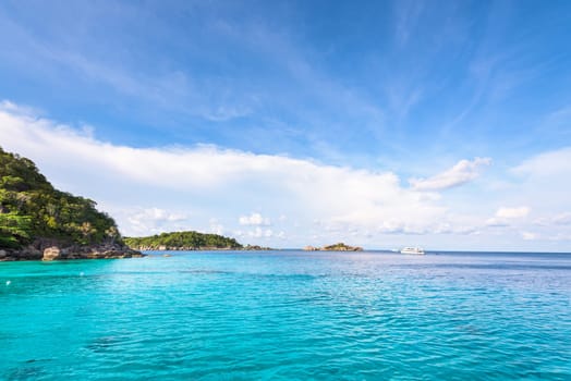 Beautiful landscape clear blue water sea of Honeymoon Bay is a famous attractions for diving at Ko Miang in Mu Koh Similan island National Park, Phang Nga Province, Thailand