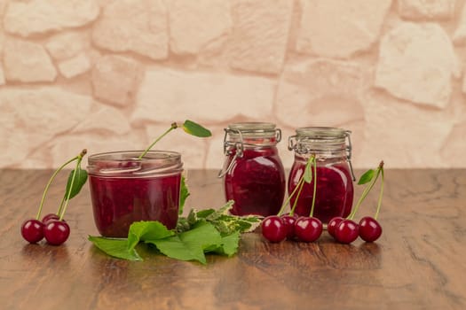 Cook cherry jam