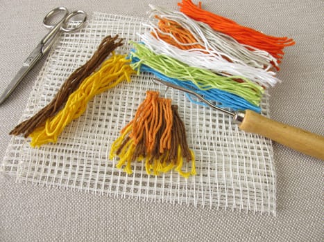 Knotting by hand