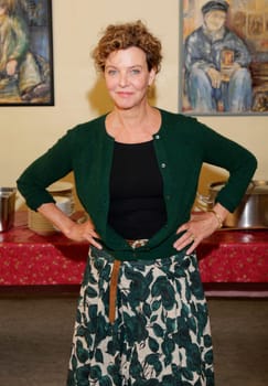 Margarita Broich , Photo of On the Street in the Homeless Cafe -CaFée with Heart on St.Pauli Hamburg on 26.08.2015