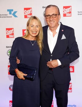  martina krogmann und alfred draxler,\r\nsport-bild - award 2015 in der fischmarkthalle hamburg,\r\n 08/17/2015\r\n\r\n