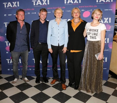 robert stadlober,kerstin ahlrichs (regisseurin) karen duve (buch),rosalie thomass,\r\npremierenberichterstattung von taxi abton kino im hamburg,08.18.2015