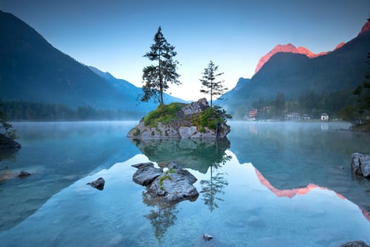 Alpine glow at the Hintersee