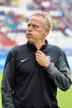 Coach Christian Streich (Freiburg),Gesture / Gesture / Gesticulated /Football: 2. BL 15-16: 10.