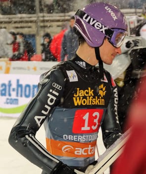 Martin Schmitt continues his career