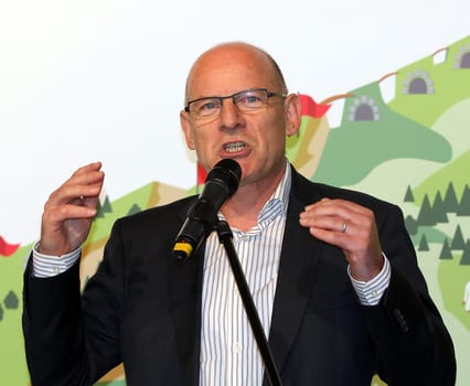On 24 June 2012,the 125th anniversary of the 'Höllentalbahn' from Freiburg to Titisee was celebrated with a large station festival at Titisee station. Baden-Württemberg Transport Minister Winfried Hermann