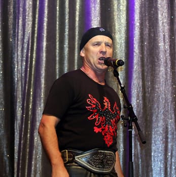 Florian Prantl is the singer and frontman of the group 'Die Zillertaler'
