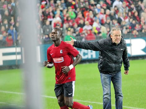 Fallou Diagne was taken off the pitch by referee Florian Meyer as the 'last man' because of an emergency brake. Trainer Christian Streich is outraged