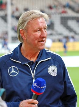 U-21 Coach Horst Hrubesch at the football match in Freiburg: Germany vs France (U 21)