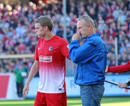 SC-Manndecker Matthias Ginter (left) with SC-Freiburg-Coach Christian Streich - 1. Bundesliga: 6. Sptgt. SC Freiburg vs. Hertha BSC Berlin