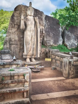 Avukana Buddha Statue near Kekirawa, Sri Lanka
