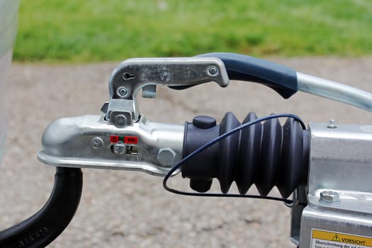 Trailer coupling with a trailer