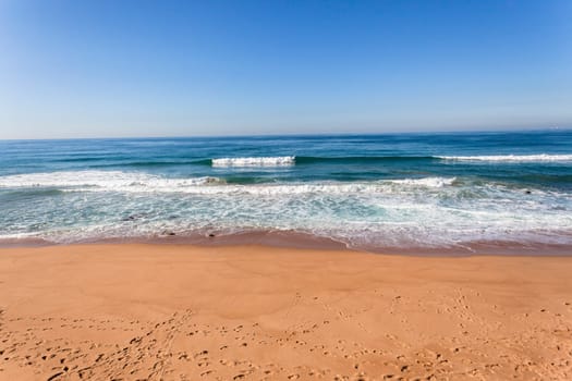 Beach blue ocean waves horizon landscape
