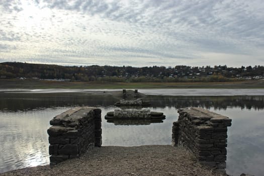 View of the built-up bridge from Scheid towards Bringhausen in the empty Edersee