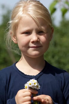 Maedchen,play,Straeusschen