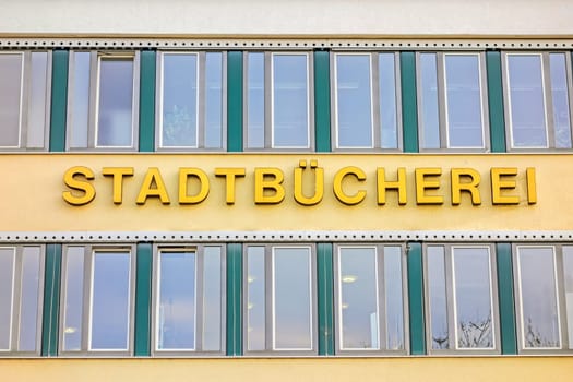 Stadtbuecherei (city library) - facade with lettering