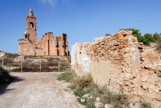 Belchite is a town in the province of Zaragoza Spain. Is known to have been the scene of one of the symbolic battles of the Spanish Civil War, the Battle of Belchite. Now it is abandoned.