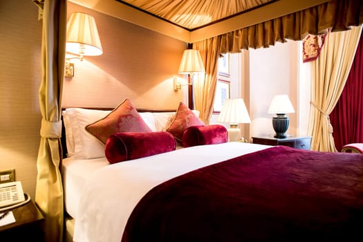 King size neat double bedroom
