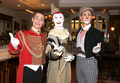 Roncalli Clowns , Roncalli Grand Cafe opening at the Levanthehaus Hamburg on 01.12.2015