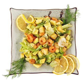 salad with shrimp and  lemon