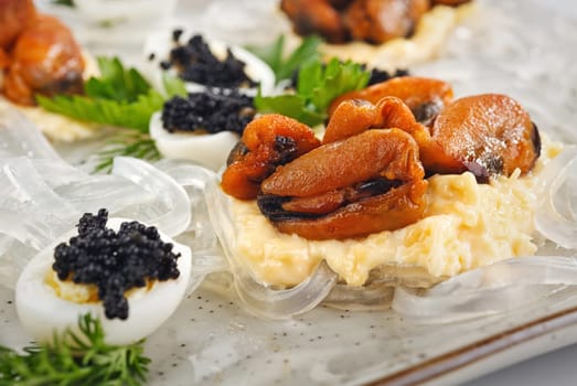 salad with mussels and rice noodles