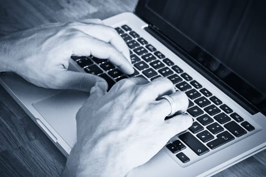 Work on the laptop