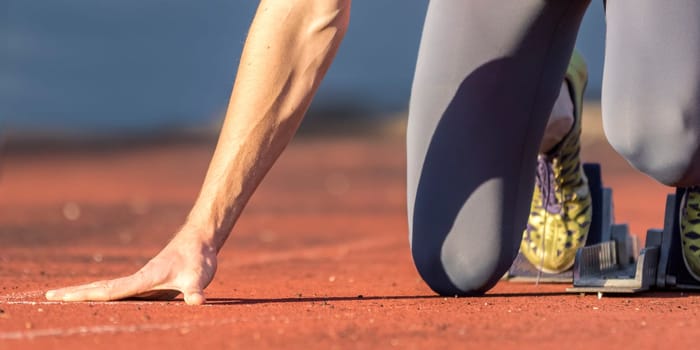 Sprint start in athletics