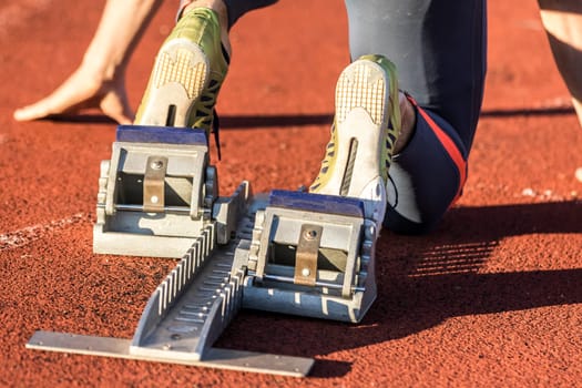 Sprint start in athletics