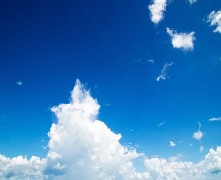 clouds in the blue sky