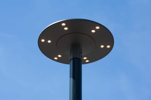 Contemporary lamppost with 12 lights