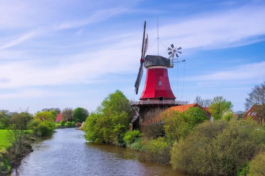 Greetsiel Rote Muehle - Greetsiel red windmill 02