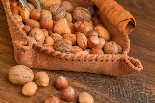 Nut